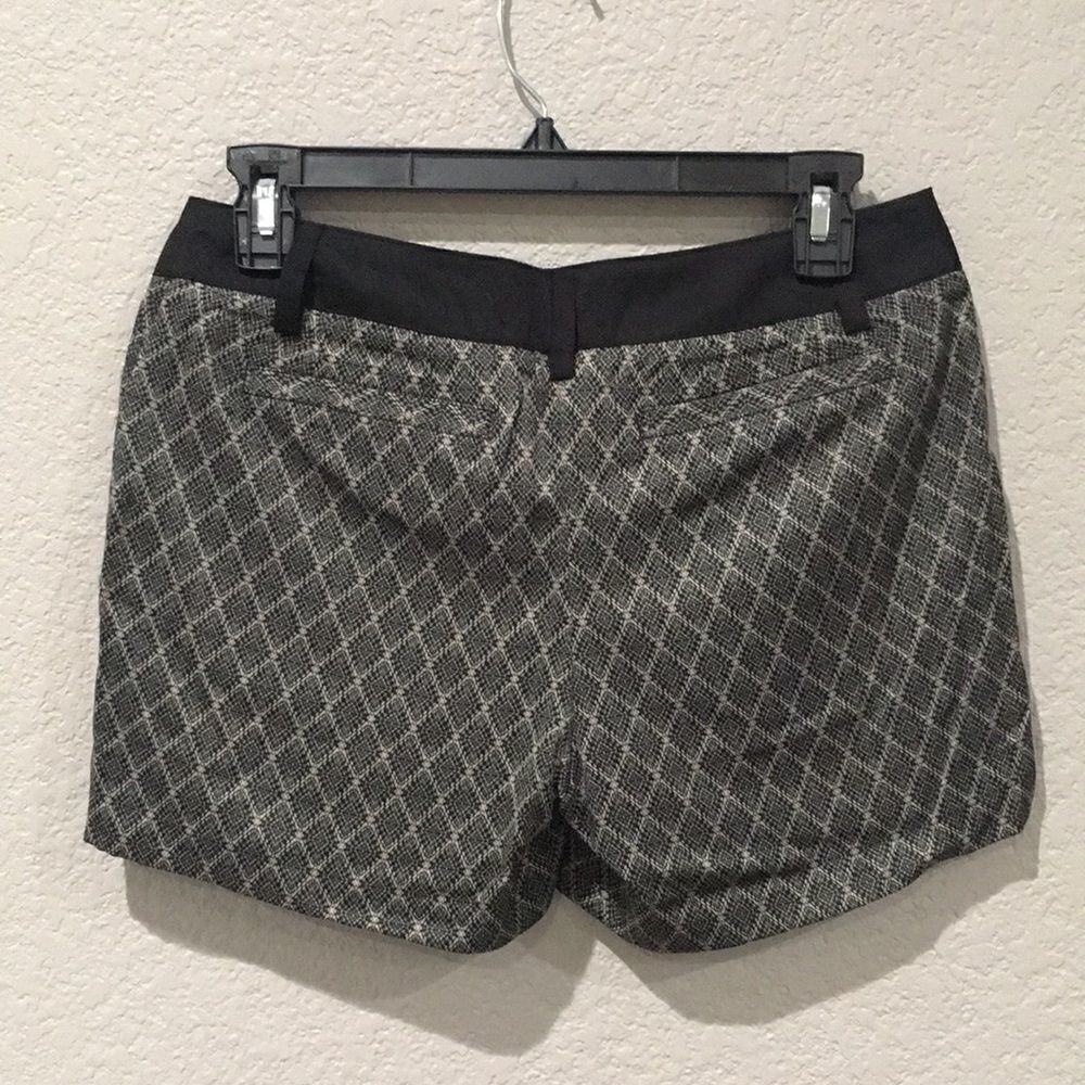Mossimo Patterned Shorts  - Picture 2 of 4